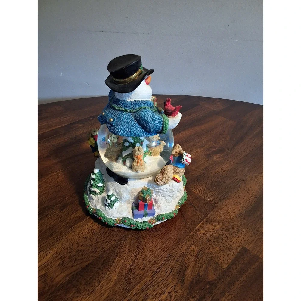 Snowman Christmas Snow Globe Musical Wind Up Animated Holiday Decor GVC WORKS